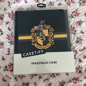 Casetify IPad Folio Case
iPad Pro 12.9 inch 5th/6th generation